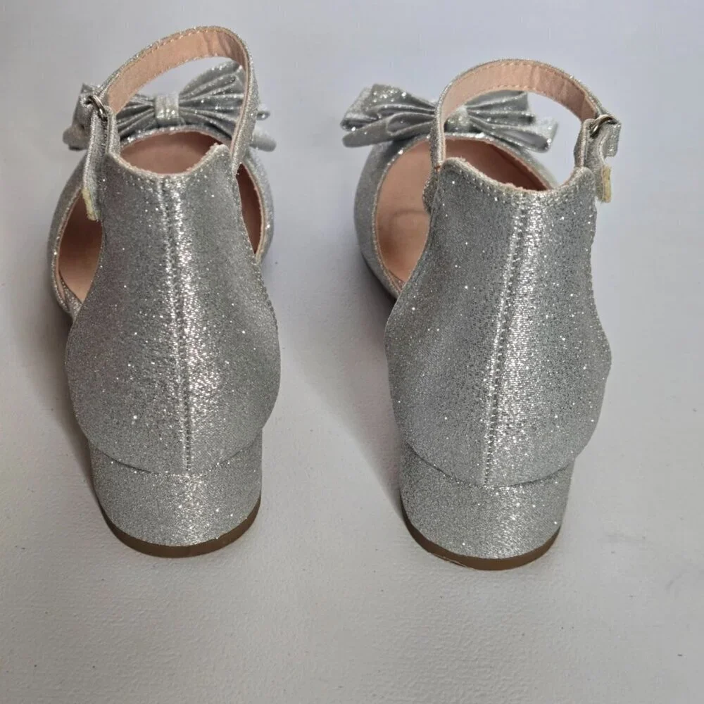 Kelly & Katie Victoria Pump Silver Glitter Front Bow Ankle Strap Girls Shoe Sz 3